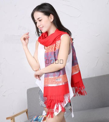 2017 Cotton Classic WOen Printed of wholesale scarves scarves Lady Girls Size 180 * 70 CM